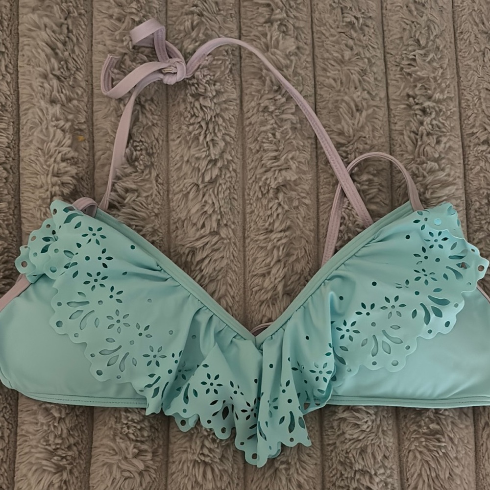 Abercrombie &Fitch Mint and Lavender Laser-Cut Ruffle Bikini Top Size Small
